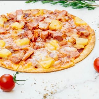 Hawaiian Pizza - Thin Crust